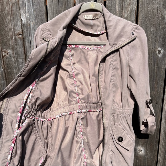 Francesca’s Collections neutral jacket size small - Picture 4 of 16